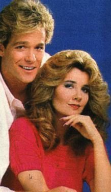 <p>Sur cette album, vous retrouverez les photos des différents couples de légende du soap</p>