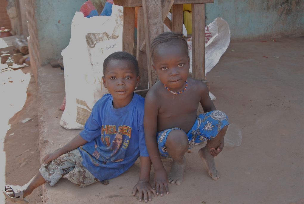 Magie du regard des enfants. 
Burkina Faso et Sénégal en 2009 et 2010