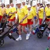 100 km del Passatore 2014 (42^ ed.). Quest'edizione ha visto la partecipazione degli Scariolanti ravennati, portatori di un'antica tradizione - Ultramaratone, maratone e dintorni