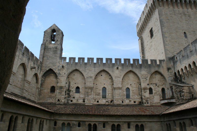 palais des papes  le pont d avignon et ces monuments