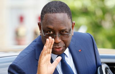 Sénégal - Sall n'a pas reporté l'élection, il l'a annulée ! (Pigeaud, Samba Sylla, Kouamouo)