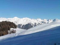 Depuis les alpages avec les Bellevilles, le Mont Blanc et le Beaufortain.