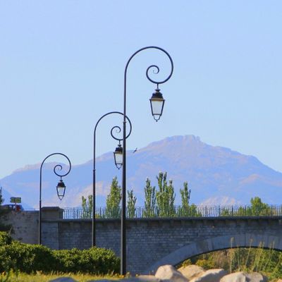 Le col des lampadaires