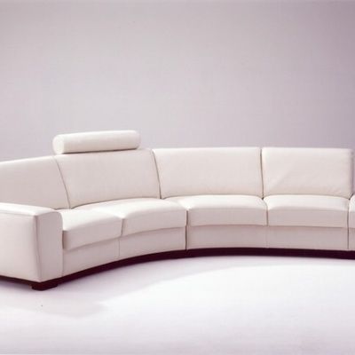 Comment entretenir et nettoyer un canapé en cuir blanc ?