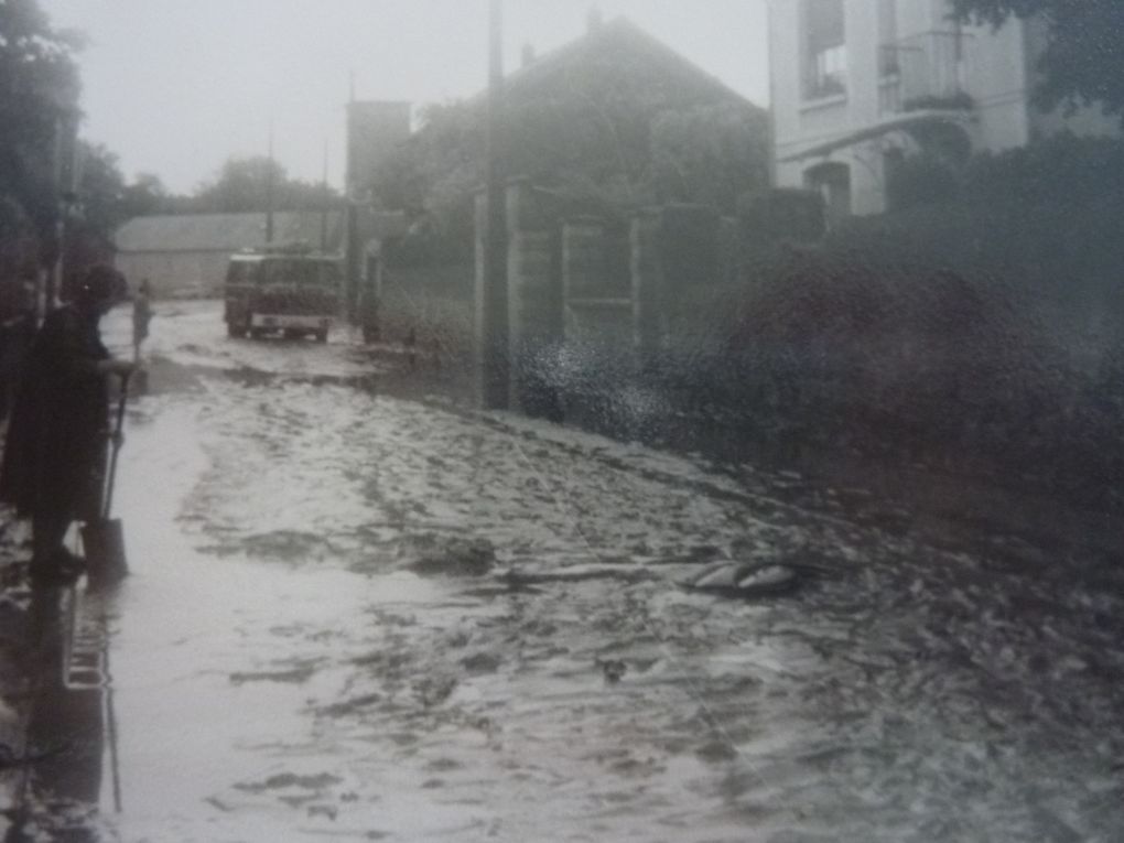 LE VILLAGES ET SES HABITANTS A TRAVERS LES ANNEES 80 ...