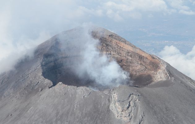 Survol du Popocatépetl