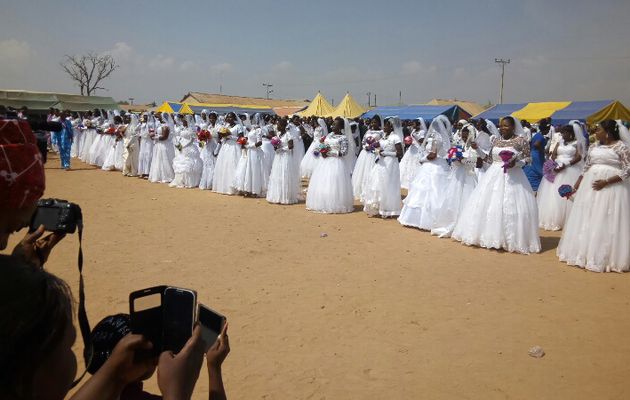 AWUUF EHH? || The Mass wedding that was held in Abuja suburb attacked twice by Boko Haram.