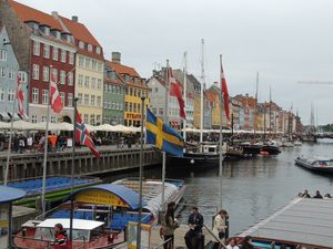 Copenhague: le nouveau port, et la petit Sirène