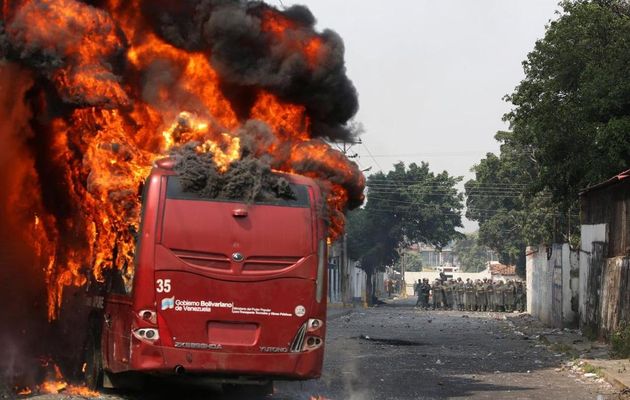 Venezuela Jour J : aider le peuple ou semer le chaos ?
