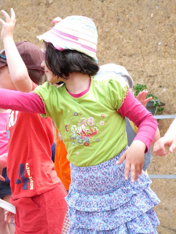 Photos de la fête de l'école 2013 de Chasné sur Illet