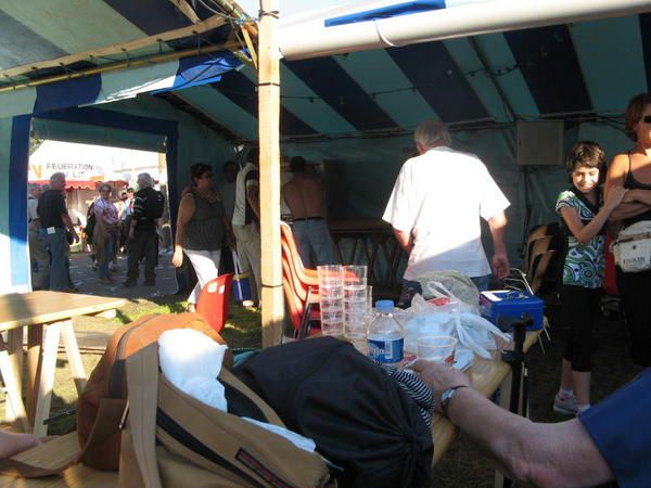 stand de l'Ile St Denis et grande scène 