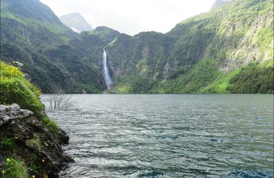 Lac d'Oo depuis les Granges d'Astau