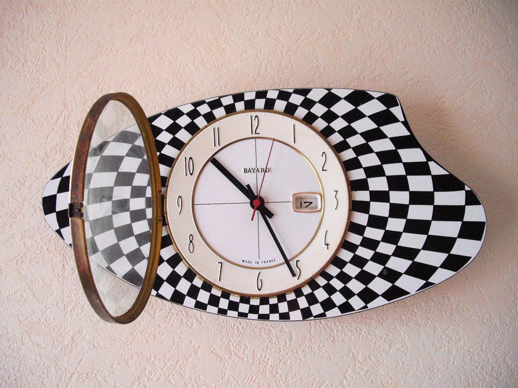 Horloge de cuisine Bayard design Damier 1960