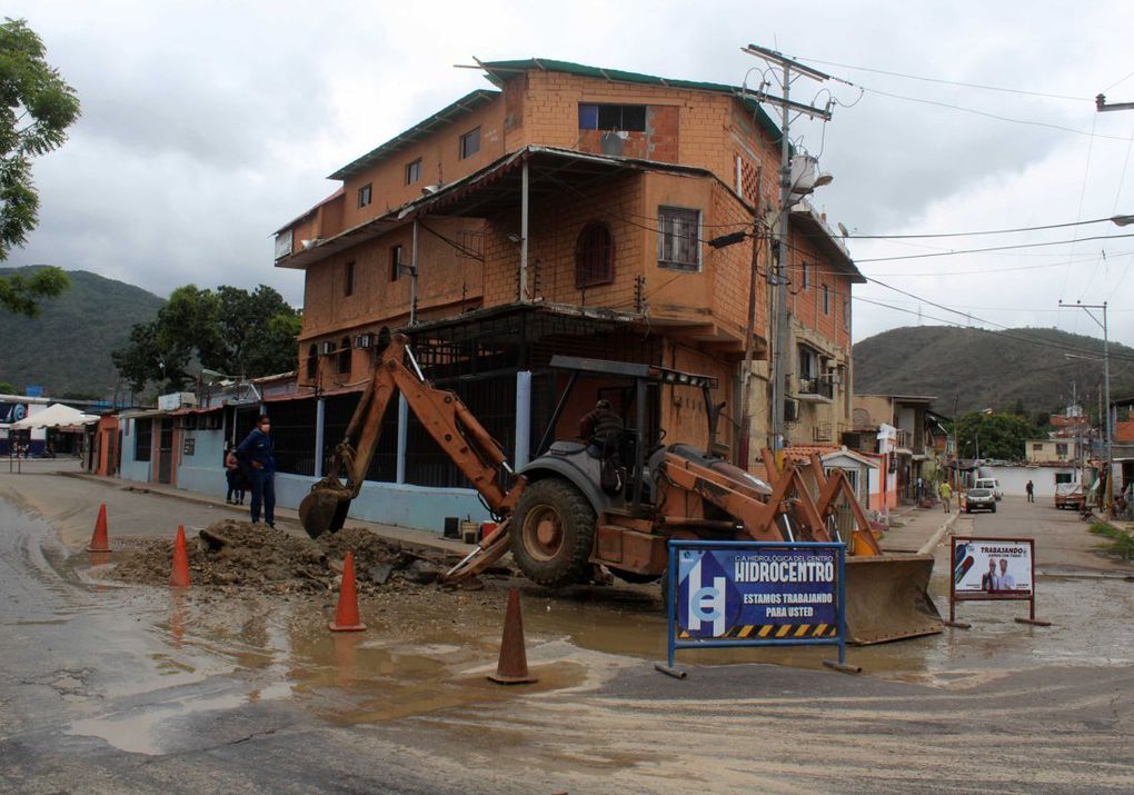 Alcaldía de Puerto Cabello e Hidrocentro inician conexión de aguas blancas en la parroquia Juan José Flores 