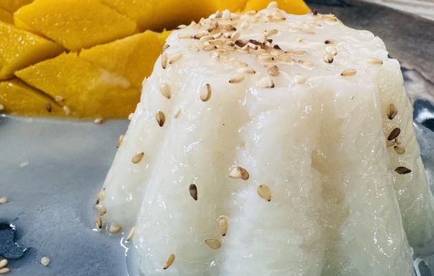 TIMBALE DE RIZ GLUANT COCO MANGUE DESSERT THAÏ