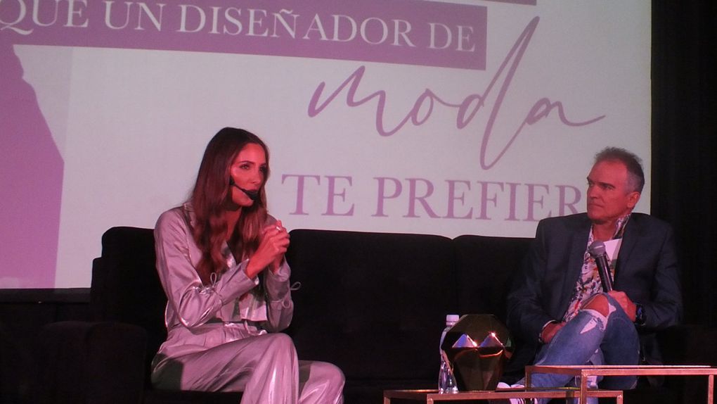 Romina Palmisano dio inicio al ciclo de conferencias de la “Fashion Week Hesperia WTC"