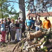 Le Fossat. Caminarem a éclairci les abords de la chapelle