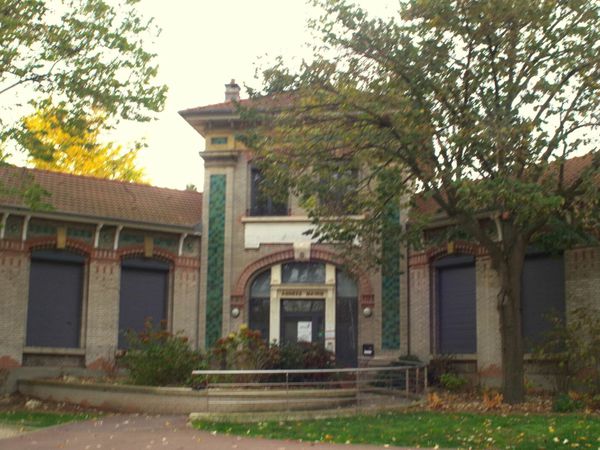 Les anciens bains-douche de la ville