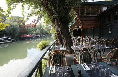 Restaurant les pieds dans l eau