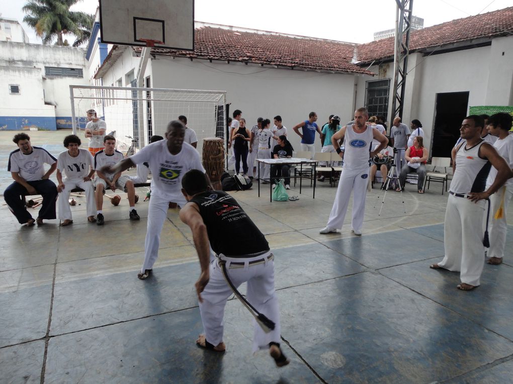 Baptême et passage de cordes du groupe de capoeira "Associação Liberdade". Un weekend de capoeira, de cours avec Mestres et Professores de l'extérieur, de Maculele, de Samba, de Feijoada... que du bonheur! ;)