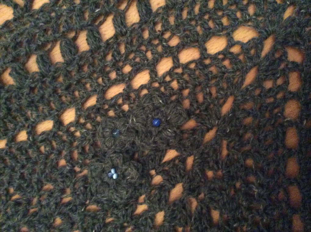 Châle au crochet