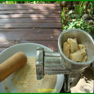 Faire de la chapelure avec du pain très dur