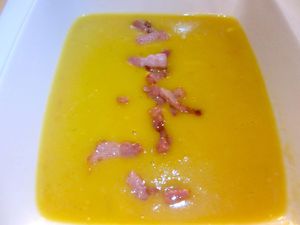 Soupe d'hiver (potiron, carottes, poireaux, oignons)