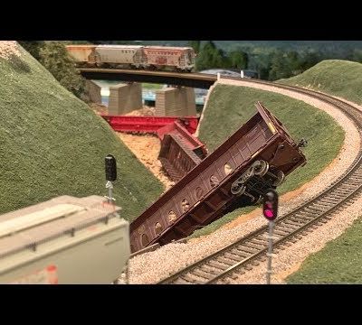 Déraillement d'un train US à l'echelle HO !