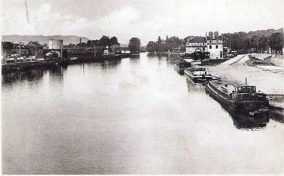 Album - la ville de Compiègne (Oise), la riviére Oise, le port de plaisance, les inondations