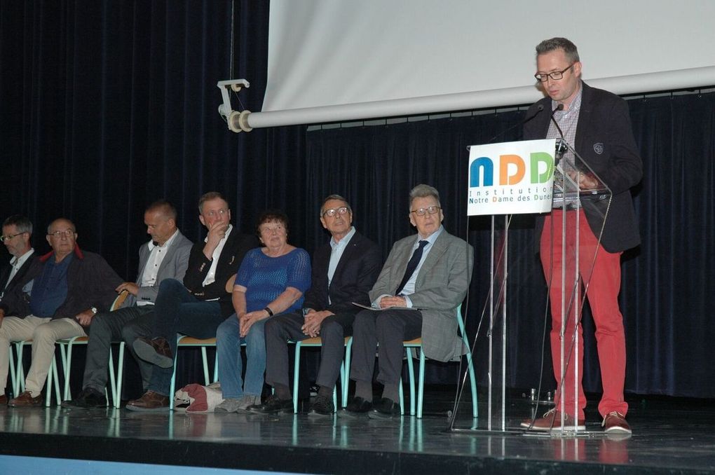 Vous rencontrerez, de façon aléatoire;  monsieur Dimpre (directeur), monsieur Lemoire (directeur adjoint du lycée), monsieur Mouret (responsable des terminales), monsieur Gomez (CPE), monsieur Engrand (OGEC), monsieur Delattre (APEL), madame Verwaerde (Association des Anciens.) ...