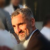 Loup Mautin : "En travaillant 70 heures par semaine, 40 % des agriculteurs gagnent 350 euros par mois"