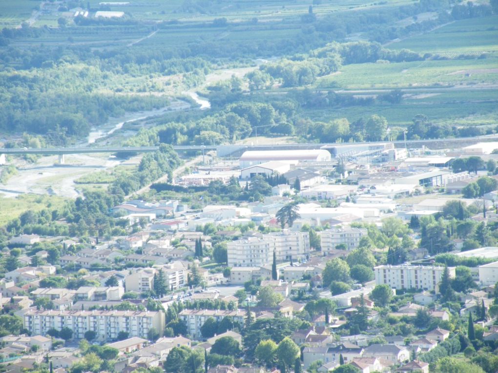 Images anciennes et modernes de Nyons, à toutes les échelles spatiales