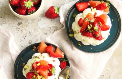 Pavlova fraise-pamplemousse