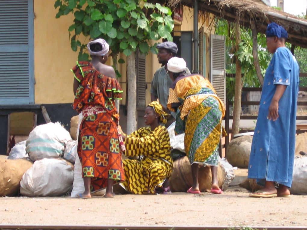 un petit pays africain mais qui est représentatif de tout ce que nous pouvons rencontrer en Afrique ocidentale