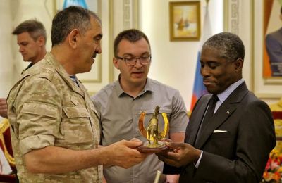 [Vidéo] Un accord militaire entre la Guinée équatoriale et la Russie (Mondafrique)