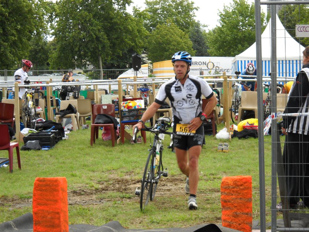 Cambrai 2010 - Half et Chr'tri man (distance Iron Man)
Loïc LEFEBVRE Jean Luc Poulain Sylvain LEFEBVRE Matthieu FOSSE