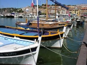 Cassis et la corniche des crêtes.