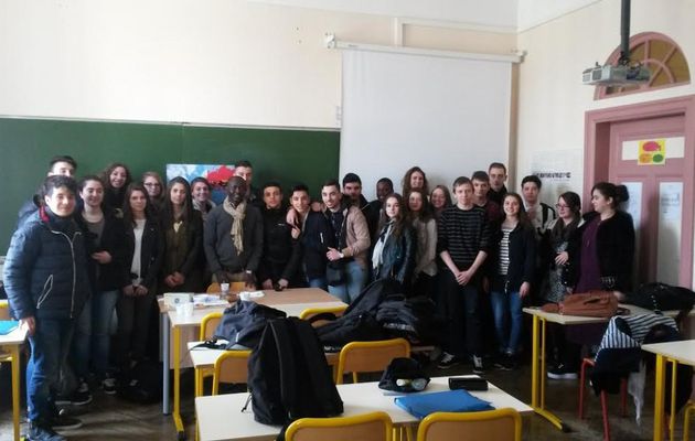 Rencontre des élèves du lycée Lambert avec Makaila Nguebla 