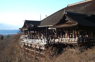 Temple a flan de montagne