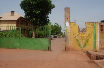 caserne des para au mali