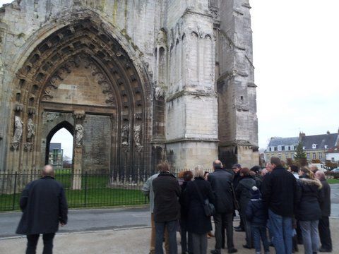 Visite de la distillerie de Houlle, repas au restaurant De Drie Kalders et visite des fortifications et faubourgs de St Omer.