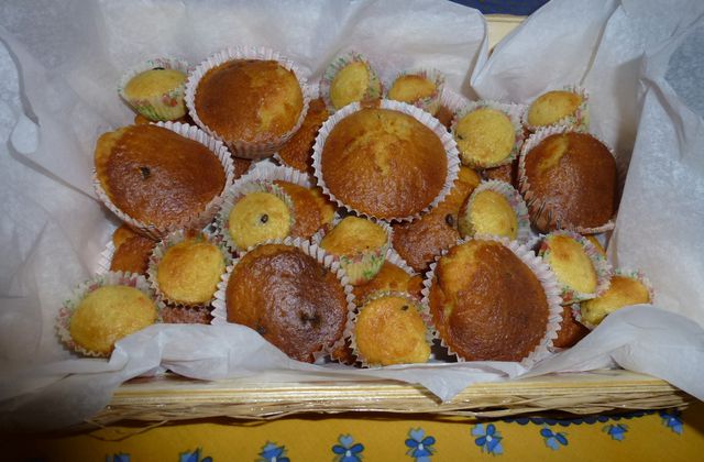 MUFFINS A L'ORANGE ET AUX PEPITES DE CHOCOLAT