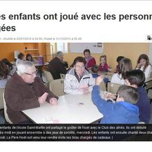 Ouest France 2/01 - Jeux avec les personnes âgées