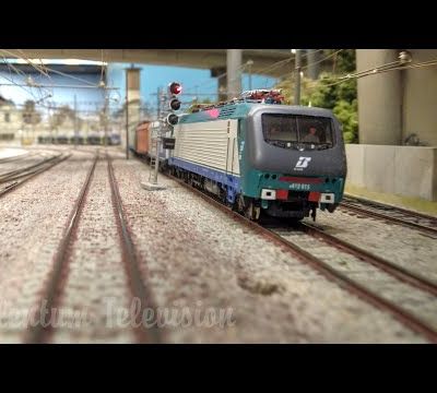 Caméra embarquée sur le train du "Miniatur Wunderland" TGV Frecciarossa