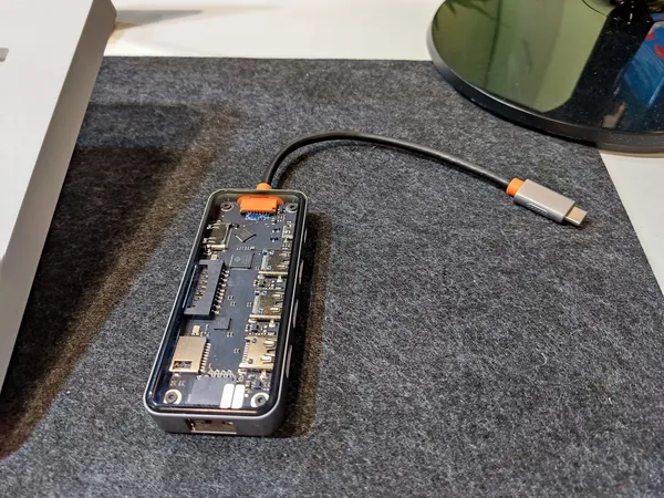 quelques photos des nouveautés Phoneside @ Foire de Paris 2024