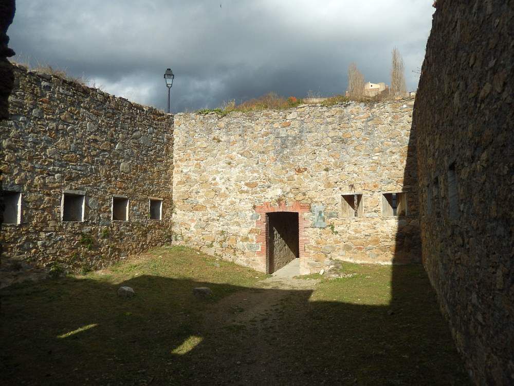 PRATS DE MOLLO une cité fortifiée du haut vallespir