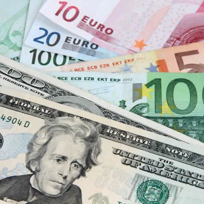 Pour la première fois depuis 2002, 1 Dollar américain équivaut à 1 Euro