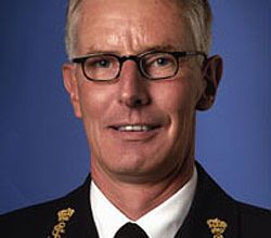 En août, un commandant et une frégate "made in Nederland" pour Atalanta. La 2e Chambre donne son feu vert