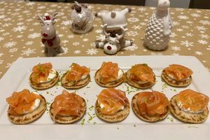 Blinis au saumon et crème