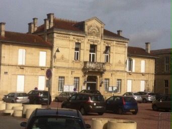 La Mairie de la Branne.